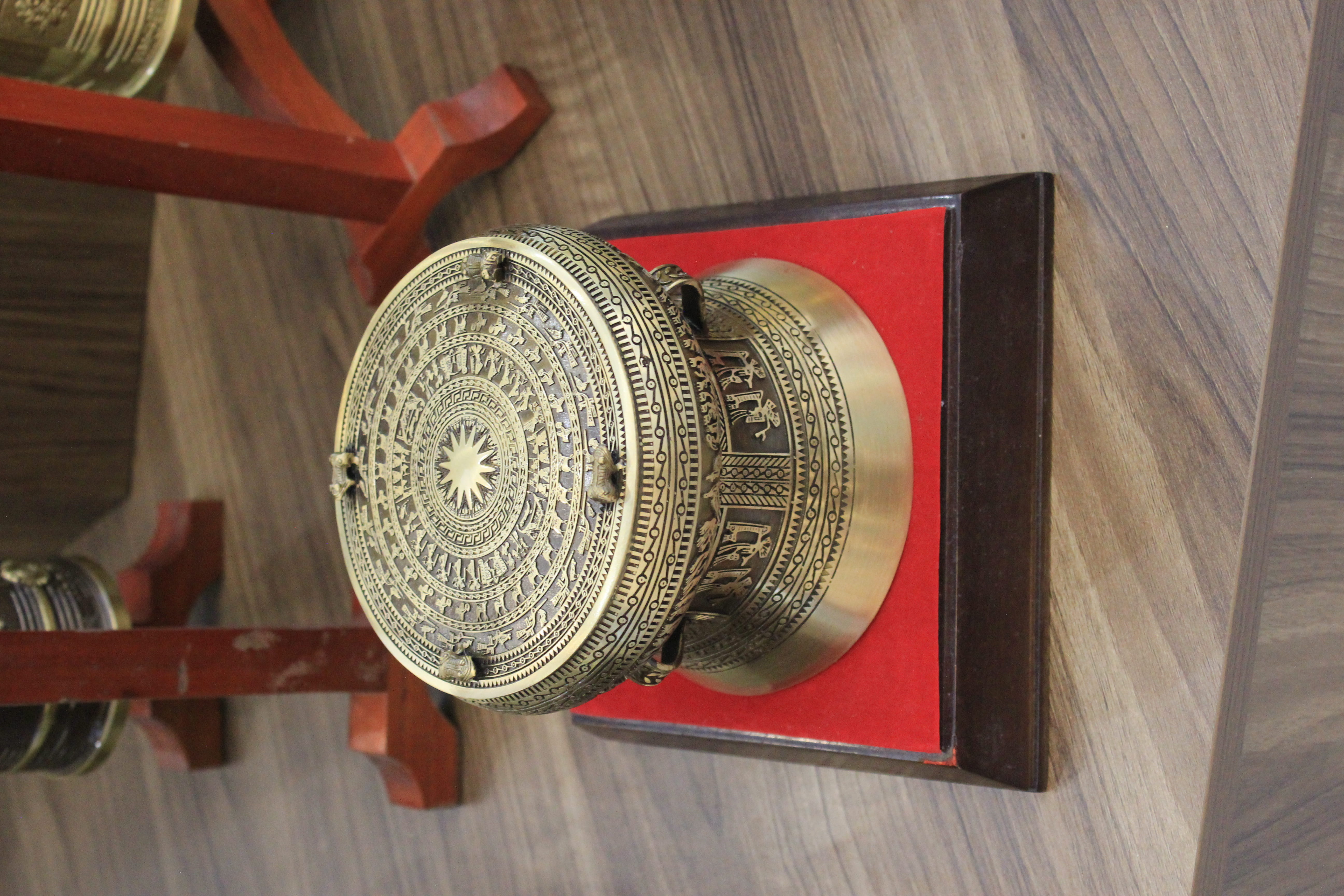 Quả trống đồng lưu niệm 15 cm