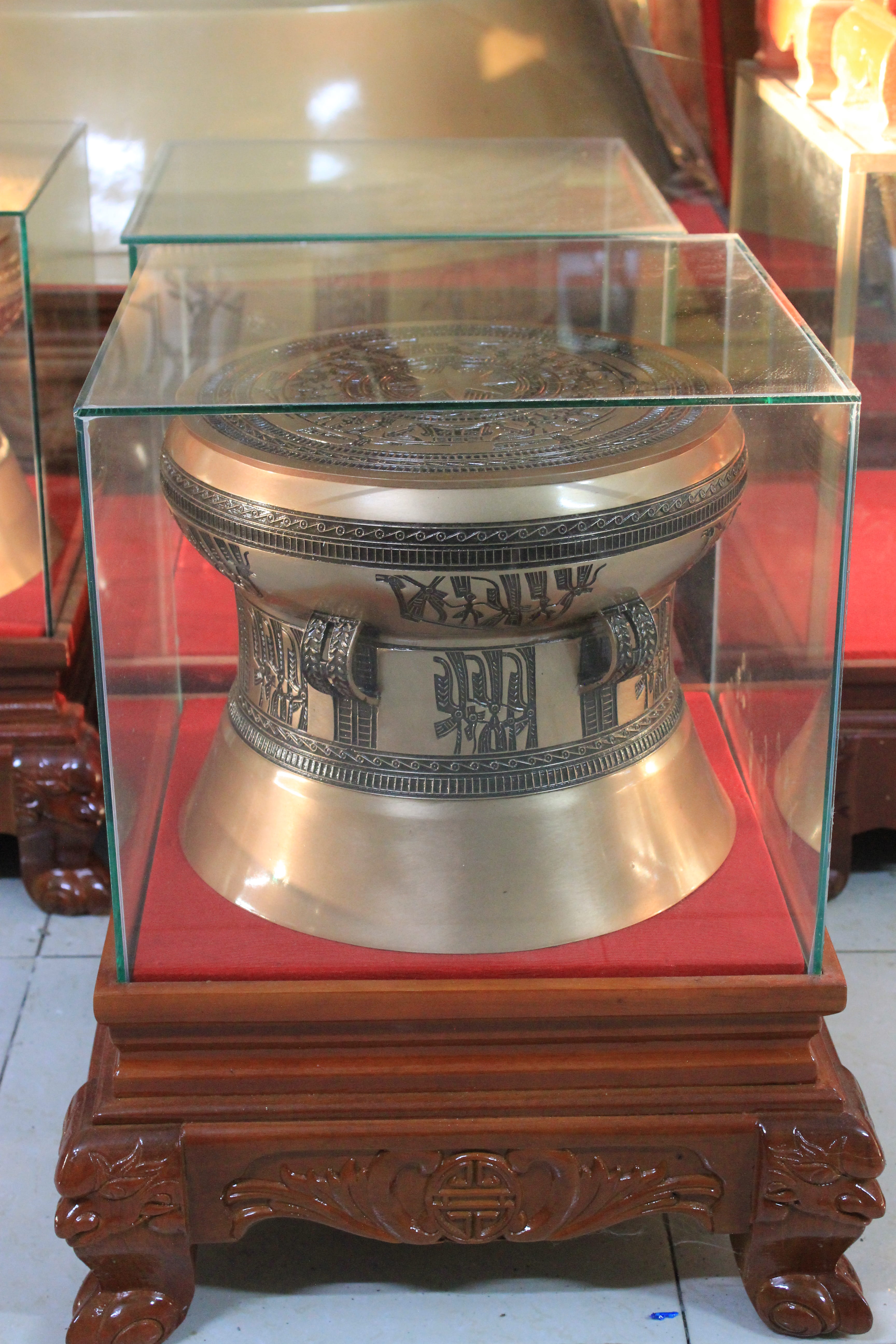 Quả trống đồng Ngọc Lũ 30 cm