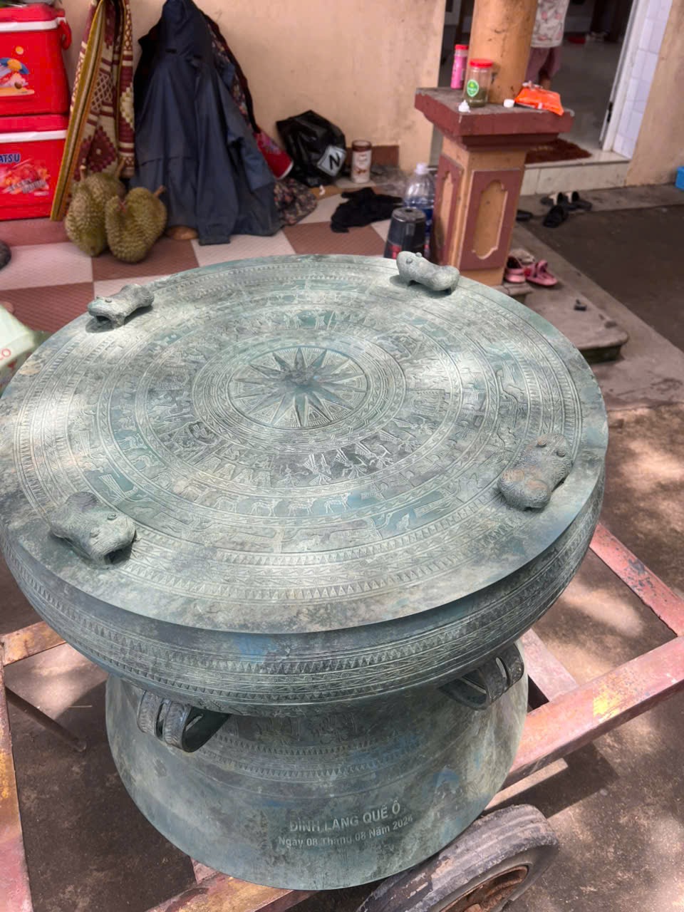 Trống đồng giả cổ